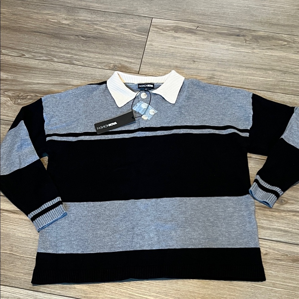 Fashion Nova Women’s Oversized Crewneck Sweater - Black and Gray, NWT Sz XS